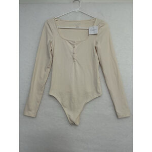 NWT American Eagle Ribbed Long Sleeve Bodysuit Cream Basic Clean Girl Balletcore